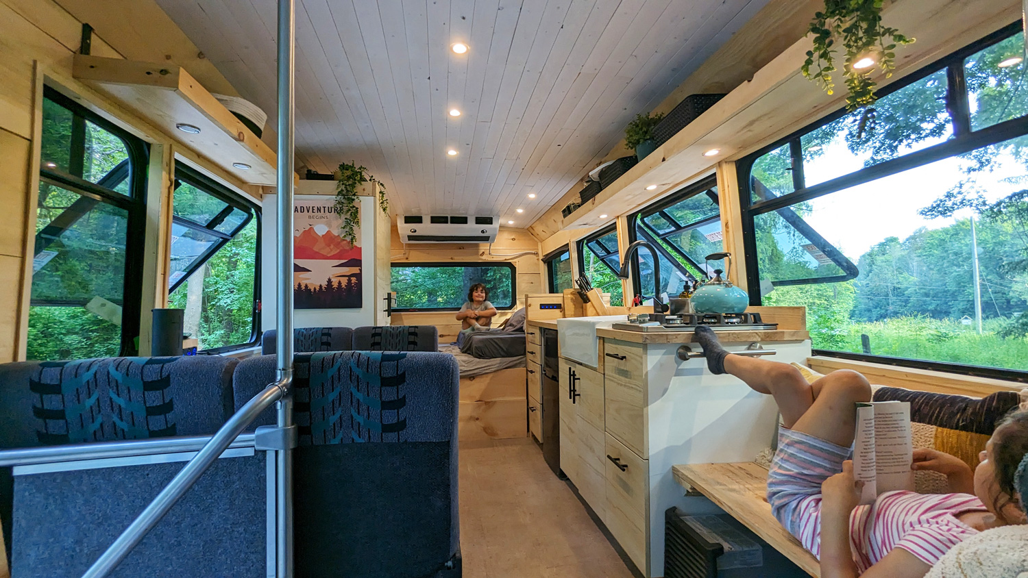 MainBusWithKids